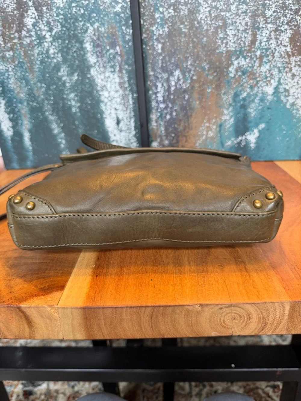 Frye Minimalist Olive Green Leather Studded Crossbody Bag 2010s‎ (GUC)